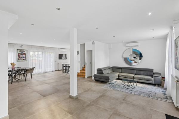Rare sur le secteur ! Maison familiale avec piscine et grand jardin