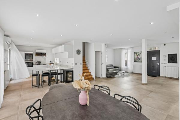 Rare sur le secteur ! Maison familiale avec piscine et grand jardin