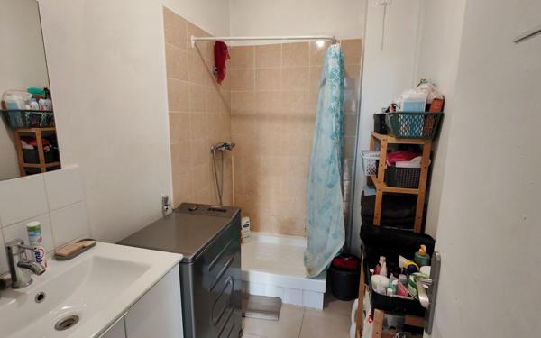 Appartement à vendre    2 pièces •  Marseille 14