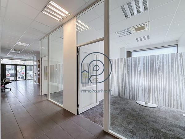 La Chapelle-d'Armentières – PA La Houssoye | Bureaux 300 m² + 14 parkings | Accès driect A25 | À vendre