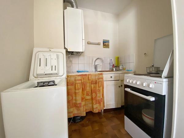 Appartement à vendre à Vannes 2 pièces 51 m² avec cave vendu loué secteur Albert 1er!