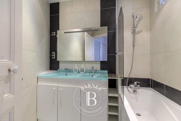 Paris 7ème, Appartement 3 Chambres -  118 m² à vendre