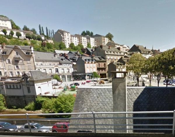 Petite maison à vendre 3 pièces au cœur de TULLE (19) avec terrasse