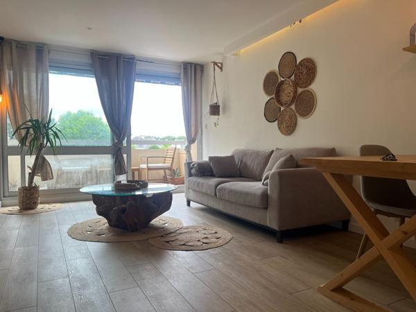 appartement de 42m2 avec deux balcons et une vue dégagée