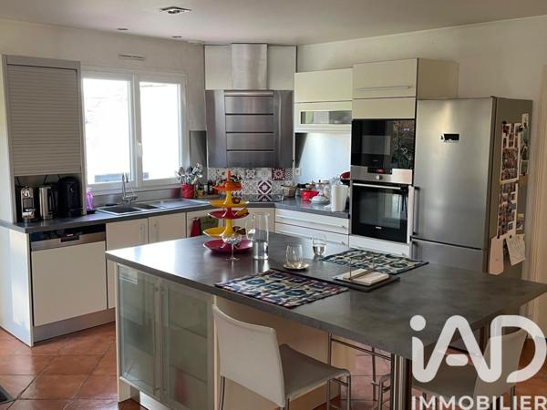 Maison à vendre 8 pièces 245 m² Sainte-Gemmes-sur-Loire