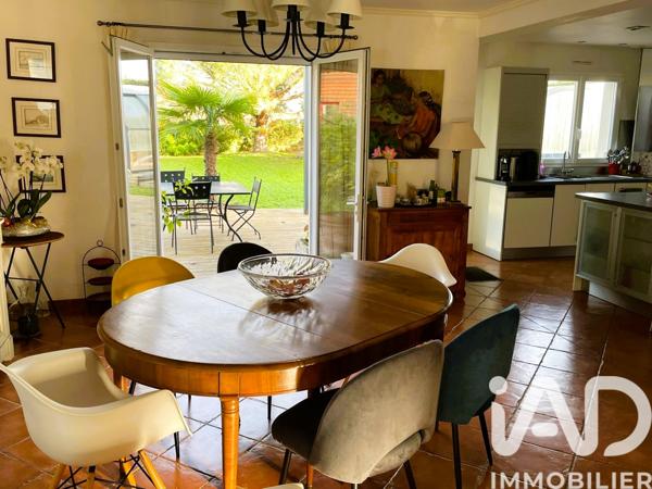 Maison à vendre 8 pièces 245 m² Sainte-Gemmes-sur-Loire