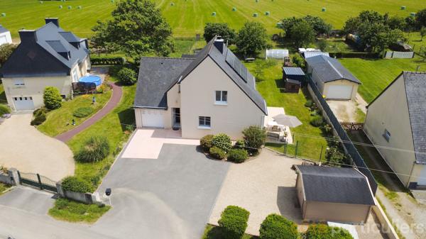 Vente
                Maison108 m² - 6 Pièces -
                    GRAND CHAMP (56390)