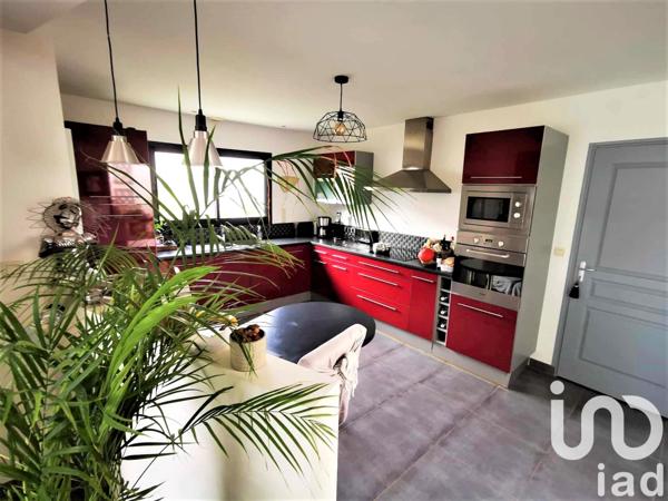 Maison à vendre 6 pièces 165 m² Périgny