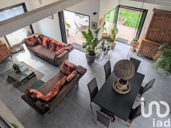 Maison à vendre 6 pièces 165 m² Périgny