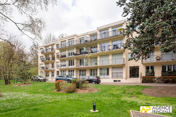 Appartement Maisons Laffitte 5 pièces - ascenseur - 3 chambres - pataugeoire 599 000 € **  - Référence  13337