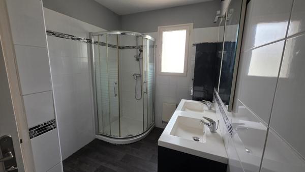 Rare maison plain pied Noyers Sur Cher 6 pièce(s) 98 m2