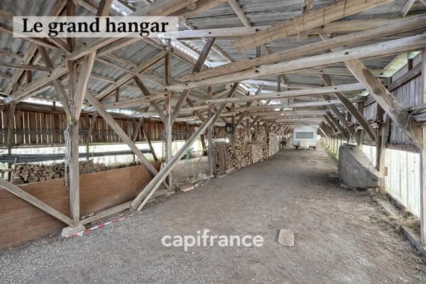 Ancienne ferme de tabac à réinventer – Maison en pierres, grange et séchoir