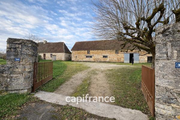 Ancienne ferme de tabac à réinventer – Maison en pierres, grange et séchoir