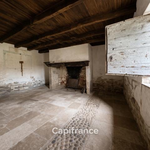 Ancienne ferme de tabac à réinventer – Maison en pierres, grange et séchoir