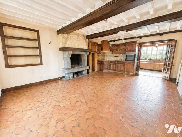 MAISON PROCHE BOURG - LES PIEUX