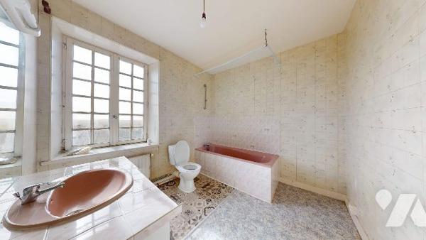 MAISON PROCHE BOURG - LES PIEUX
