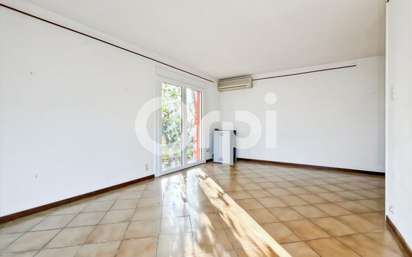 Maison à vendre    9 pièces • 242 m2 Ruoms