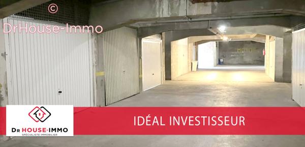 Parking / Box à vendre de 741 m²
