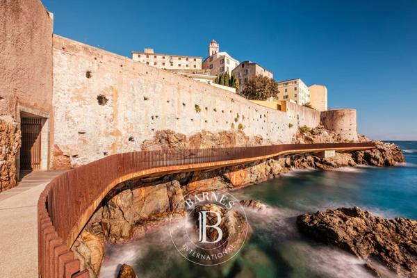 Bastia, Hôtel   à vendre