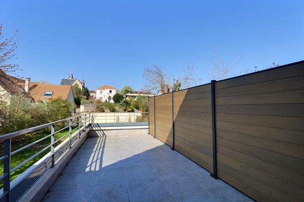 Maison lumineuse et rénovée 7 pièce(s) 165 m2 terrain 800 m2