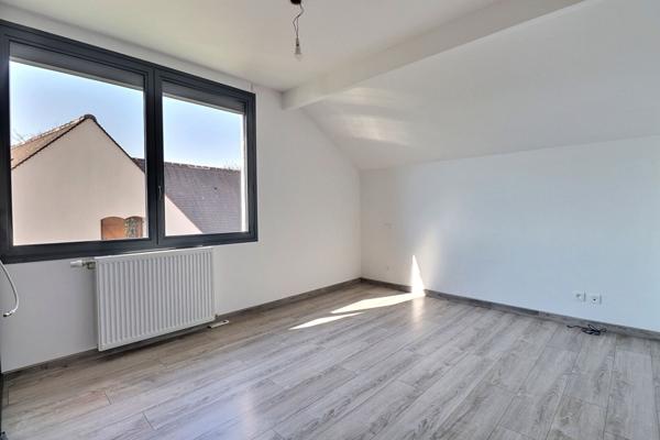 Maison lumineuse et rénovée 7 pièce(s) 165 m2 terrain 800 m2