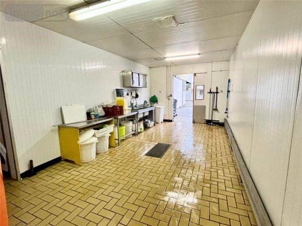 Local Professionnel et commercial à vendre à Saint-Hilaire-de-Riez en Vendée (85270), ref : 998/M/2093-85092