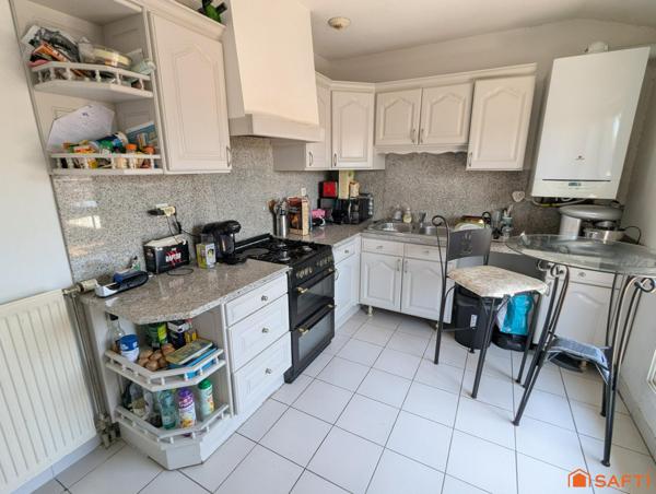 Appartement 5 pièces – 101 m² – Dernier étage avec terrasses – Vue Tour Magne