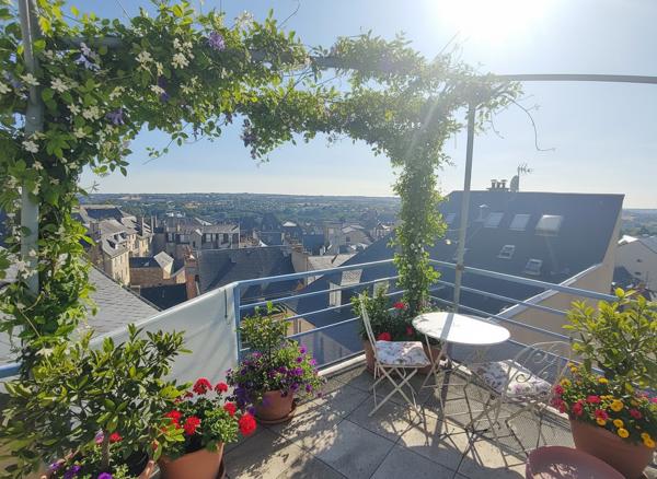 RARE Loft duplex - hyper centre - garage double - ascenseur Rodez