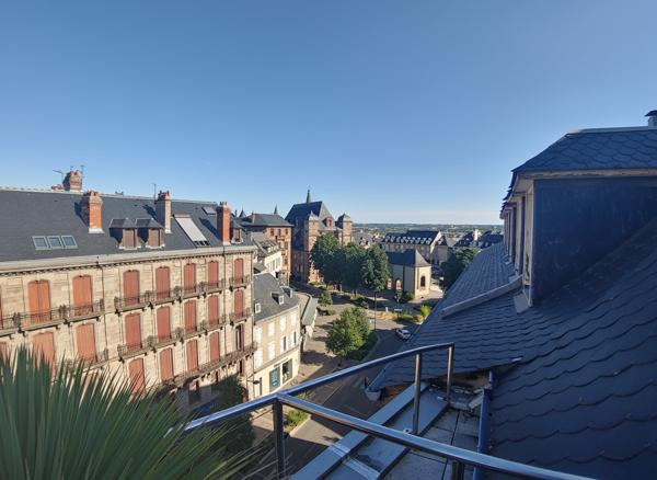 RARE Loft duplex - hyper centre - garage double - ascenseur Rodez