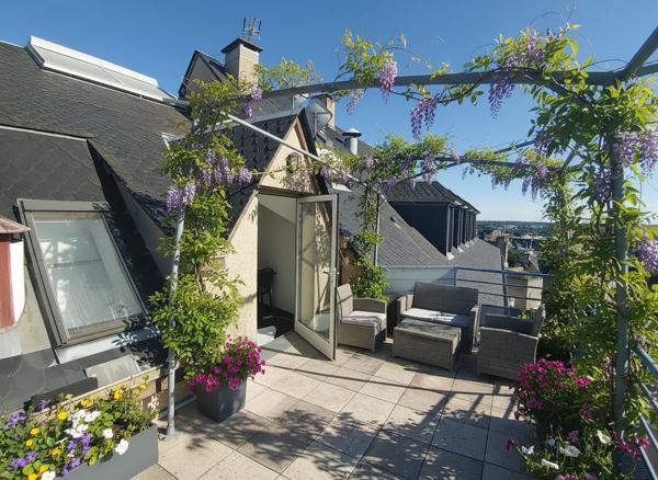 RARE Loft duplex - hyper centre - garage double - ascenseur Rodez