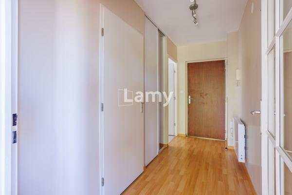 Parking + appartement