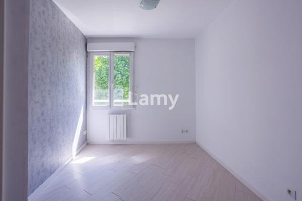 Parking + appartement