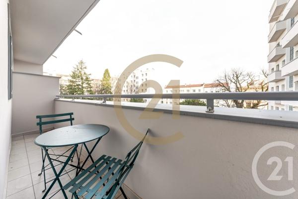 Appartement F3 à vendre  3 pièces - 62,04 m2 LYON - 69008