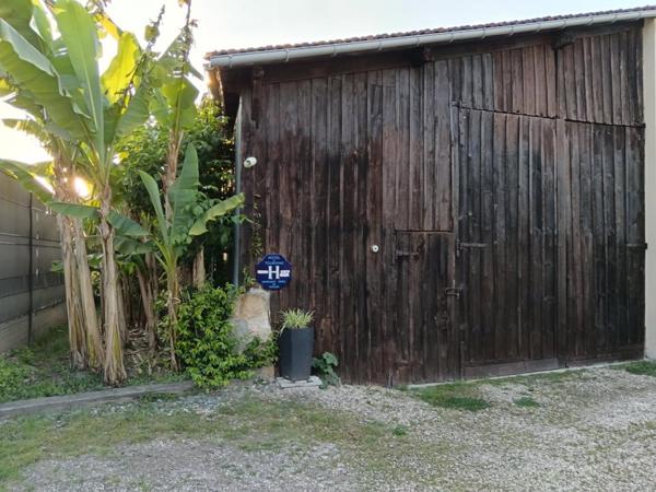 Charmante maison paisible de 7 pièces 220m2 avec par arboré