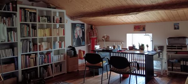 Charmante maison paisible de 7 pièces 220m2 avec par arboré