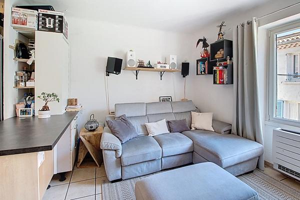 A VENDRE en EXCLUSIVITE ! Appartement duplex LORGUES 4 pièces avec terrasse tropézienne