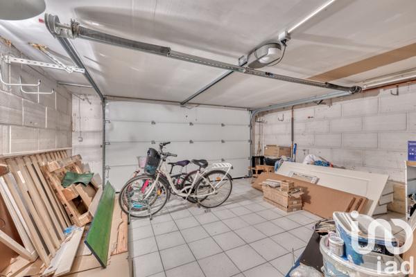 Maison à vendre 8 pièces 168 m² Saint-Thibault-des-Vignes