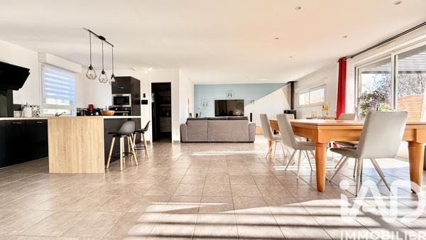 Maison à vendre 5 pièces 122 m² Saint-Savin