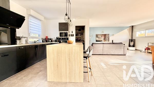 Maison à vendre 5 pièces 122 m² Saint-Savin