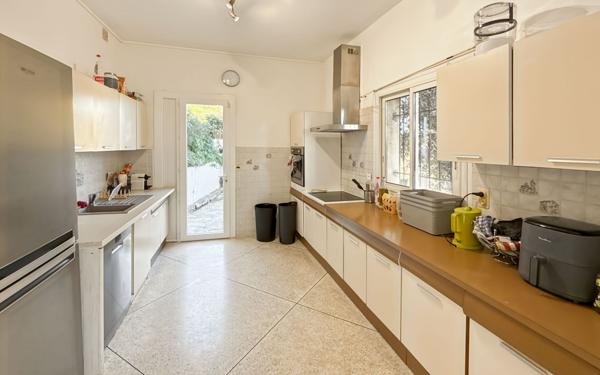 Maison à vendre    5 pièces • 160 m2 Nice