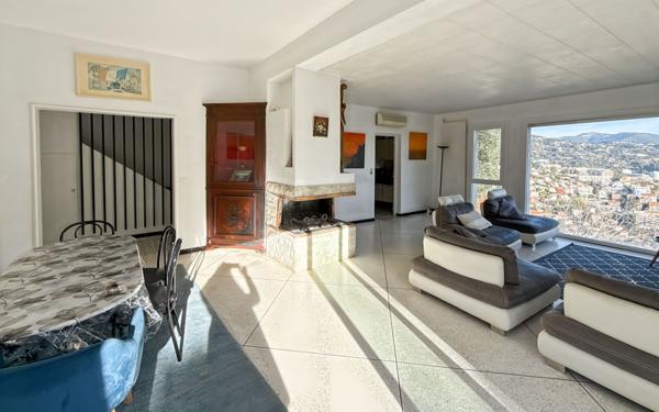 Maison à vendre    5 pièces • 160 m2 Nice