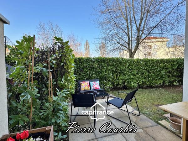 Appartement en rez de jardin avec garage et cave à vendre 3 pièces BRON (69)