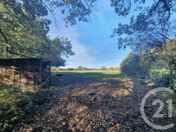 Terrain à vendre  104684 m2 LESPARRE MEDOC - 33