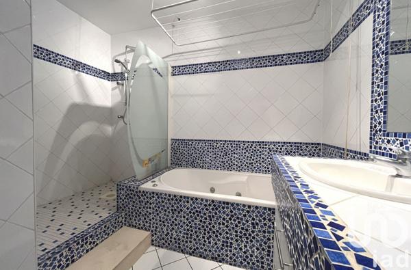 Appartement 4 pièces de 111 m² à Poitiers (86000)