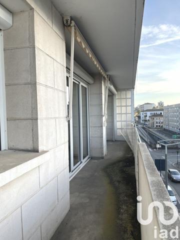 Appartement 4 pièces de 111 m² à Poitiers (86000)
