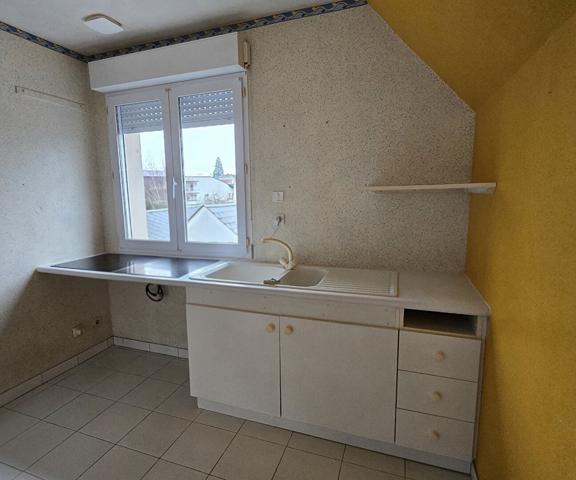 Appartement avec balcon et parking Saint Jean De La Ruelle 2 pièce(s) 50.10 m2