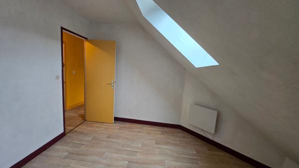 Appartement avec balcon et parking Saint Jean De La Ruelle 2 pièce(s) 50.10 m2