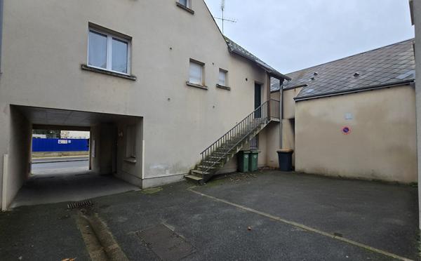 Appartement avec balcon et parking Saint Jean De La Ruelle 2 pièce(s) 50.10 m2