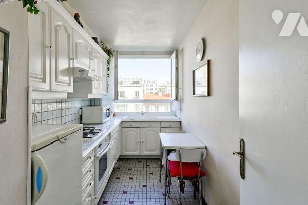 Saint-Mandé : 3 pièces avec balcon et box