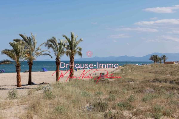 Commerce à vendre 90 pièces de 2 500 m²